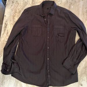 Men’s size large long sleeve casual dress shirt.